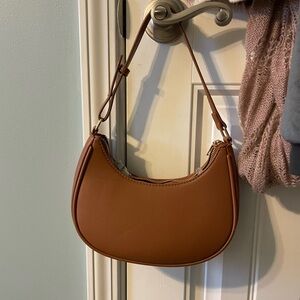Chic Brown Leather Shoulder Bag